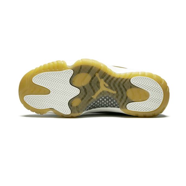 Air Jordan 11 Retro “Neutral Olive”